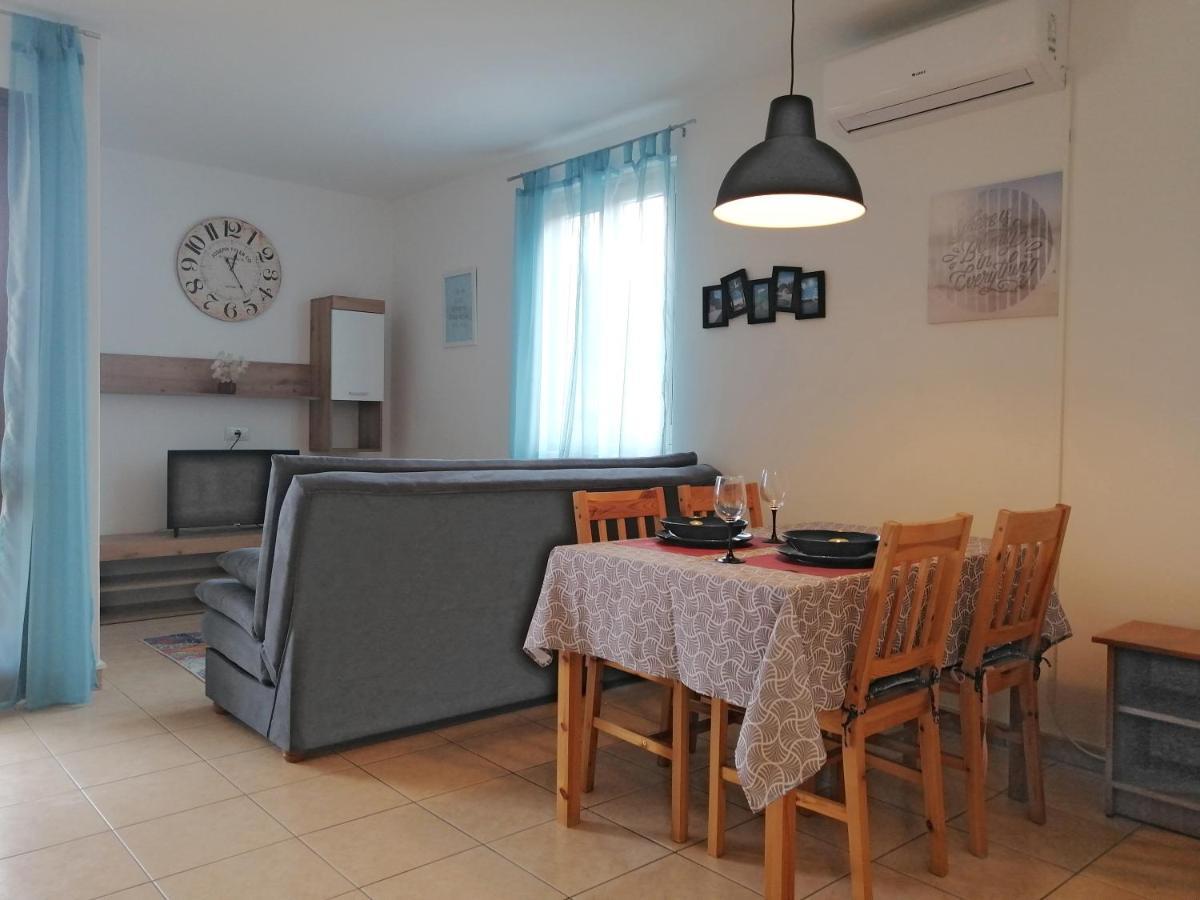 Apartment Layla - Intermezzo With Sea View In Center Of Rabac Luaran gambar