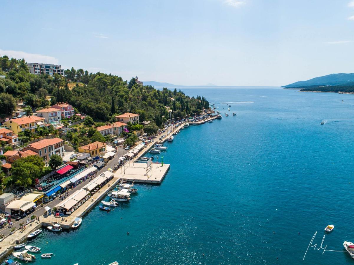 Apartment Layla - Intermezzo With Sea View In Center Of Rabac Luaran gambar