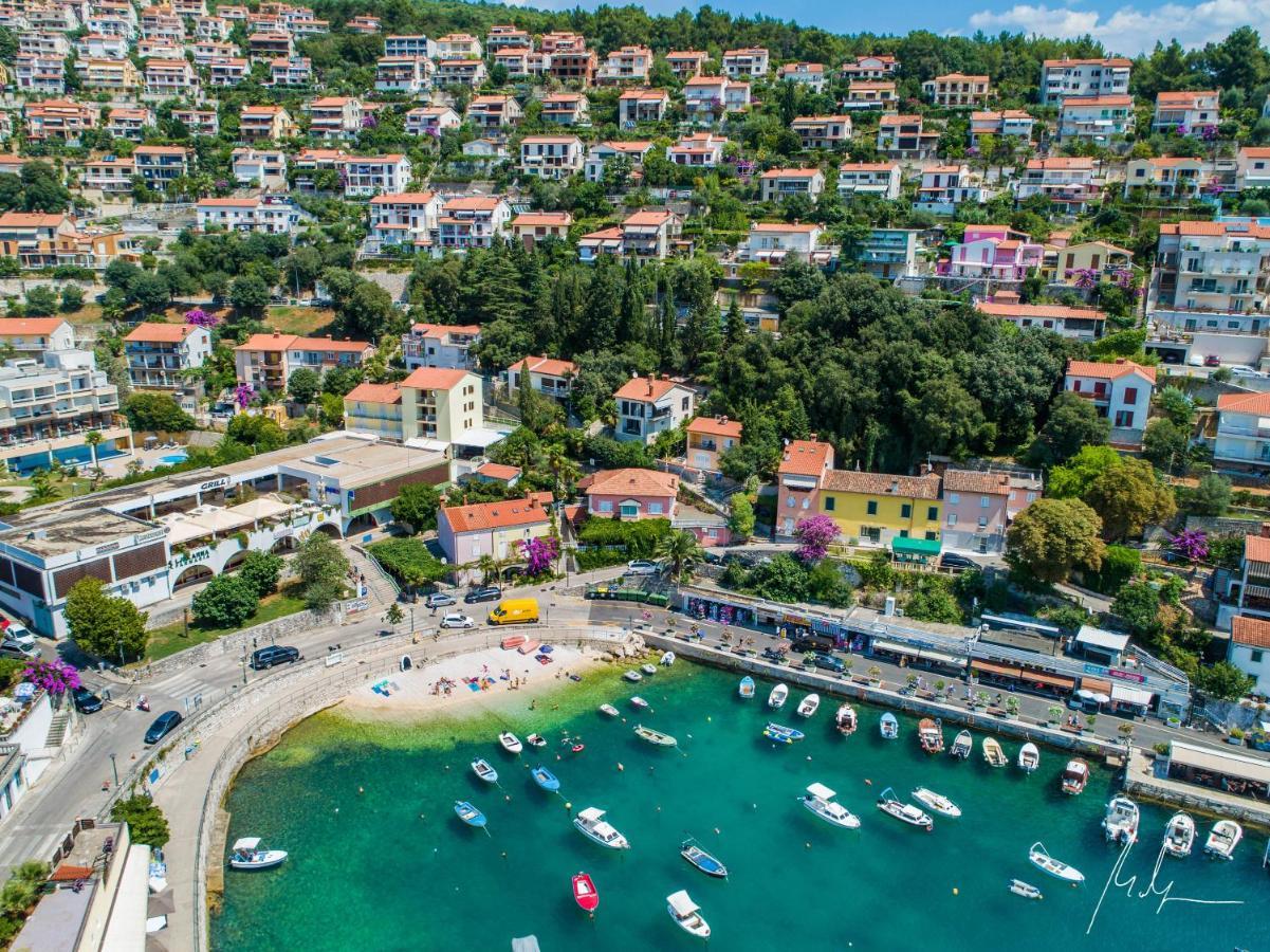 Apartment Layla - Intermezzo With Sea View In Center Of Rabac Luaran gambar